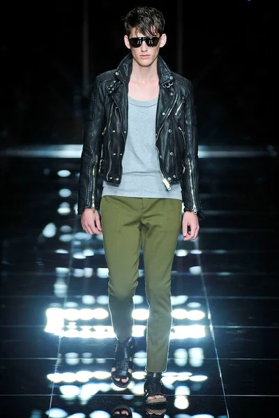 Look 2